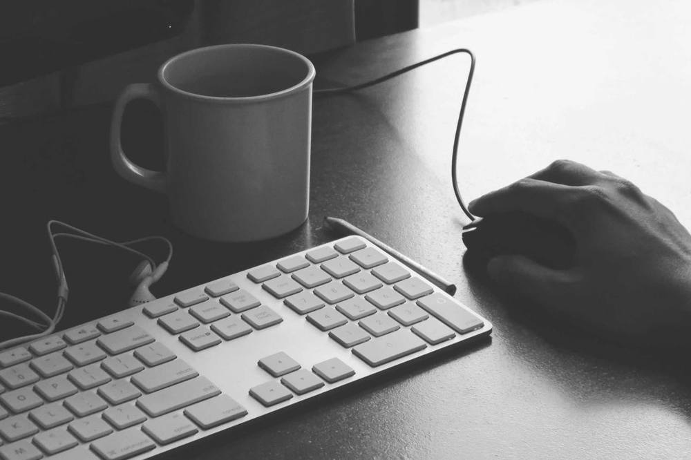 用 AI 给没有 Linux 驱动的硬件写驱动：一个人几天做完过去几周的活